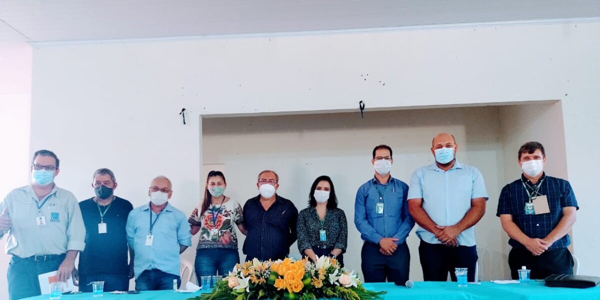 Flores de Goiás oficializa decreto de regulamentação do SIM