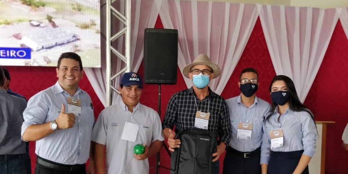 Emater marca presença em inauguração de agência de Crédito Rural do Sicoob em Sanclerlândia