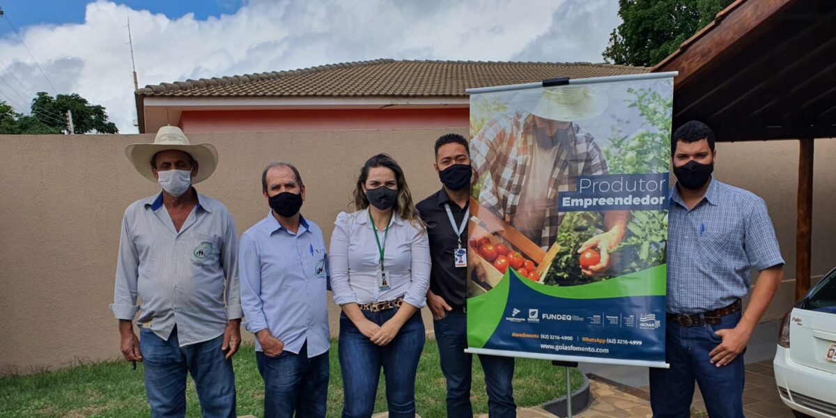 Emater e GoiásFomento formalizam primeiro contrato do programa Produtor Empreendedor