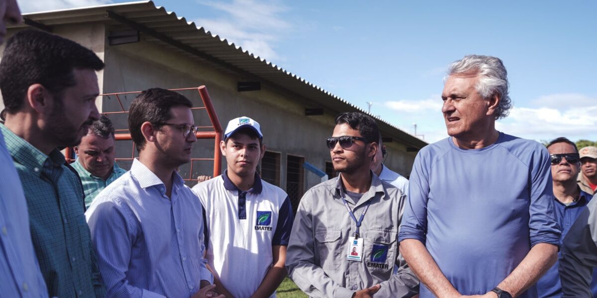 “Projeto leva renda e dignidade para produtores”, diz Caiado em vistoria no Vão do Paranã