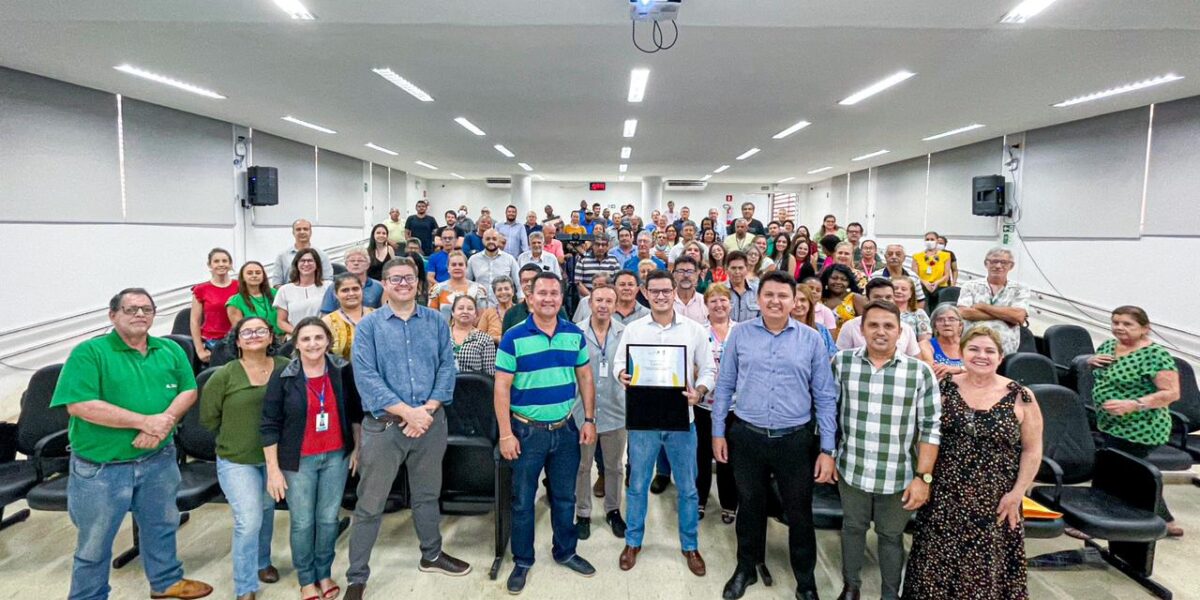 Presidente da Emater-GO homenageia servidores pelo avanço de Goiás em Ranking de Competitividade
