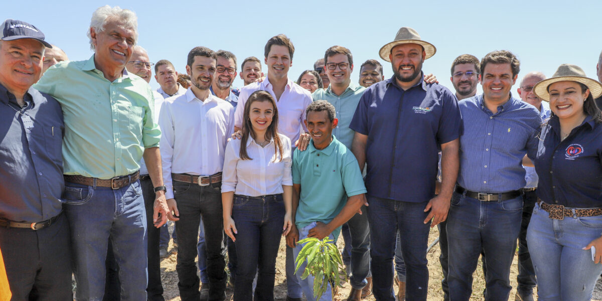 Governo de Goiás lança projeto de Fruticultura Irrigada do Vão do Paranã