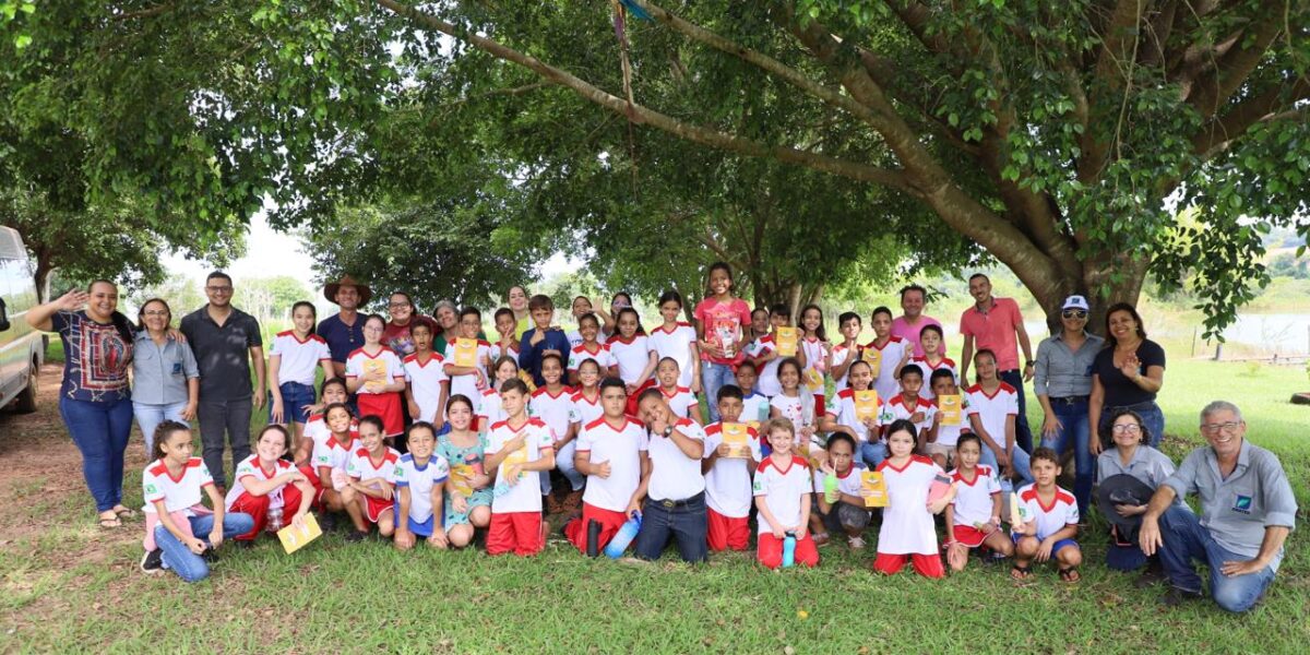 Agro é Social: Plantando Saberes leva alunos para um dia de campo em Santa Bárbara