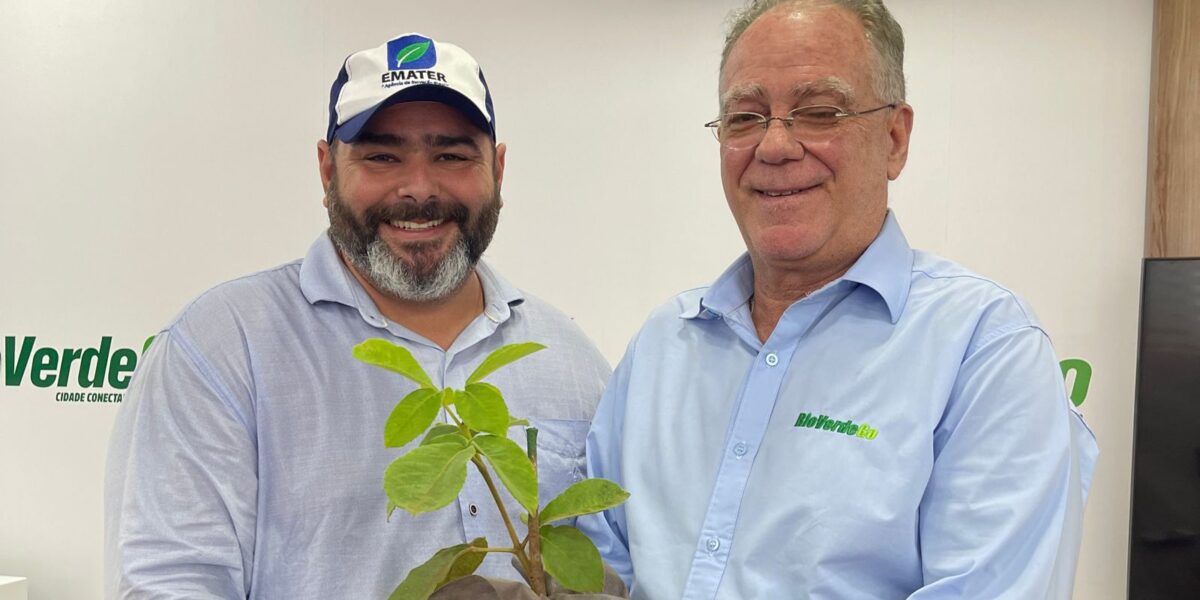 No Dia Nacional do Prefeito, Emater celebra parceria com os gestores na Tecnoshow