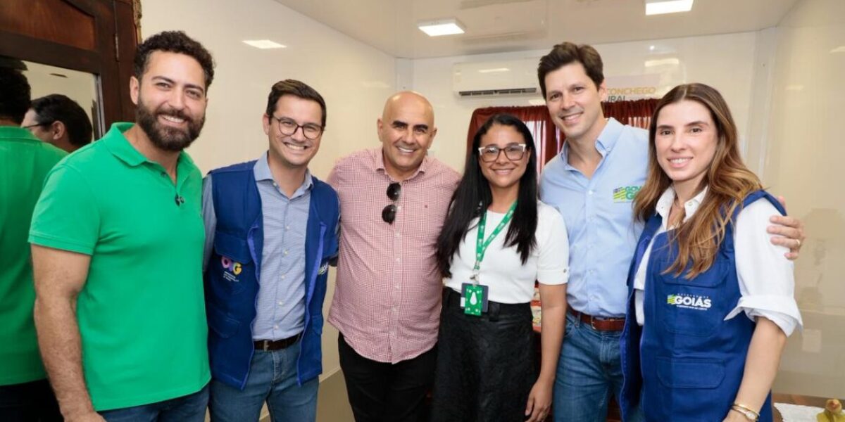 Governador Daniel Vilela visita estande da Emater Goiás na Tecnoshow 2026