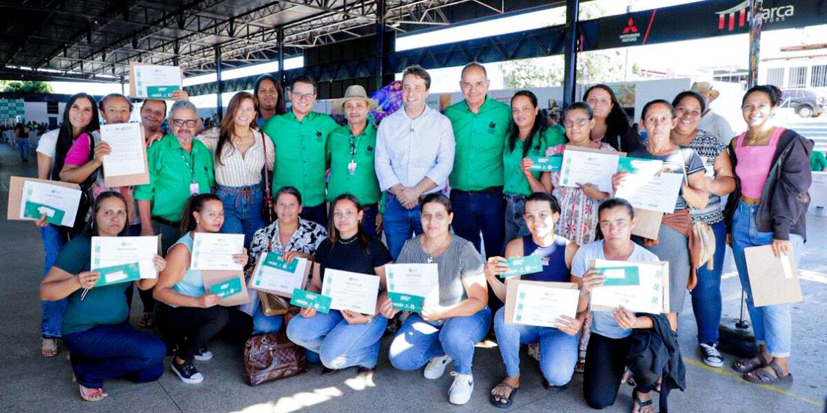 Daniel Vilela reforça apoio ao pequeno produtor durante encerramento do Agro é Social, em Uruaçu