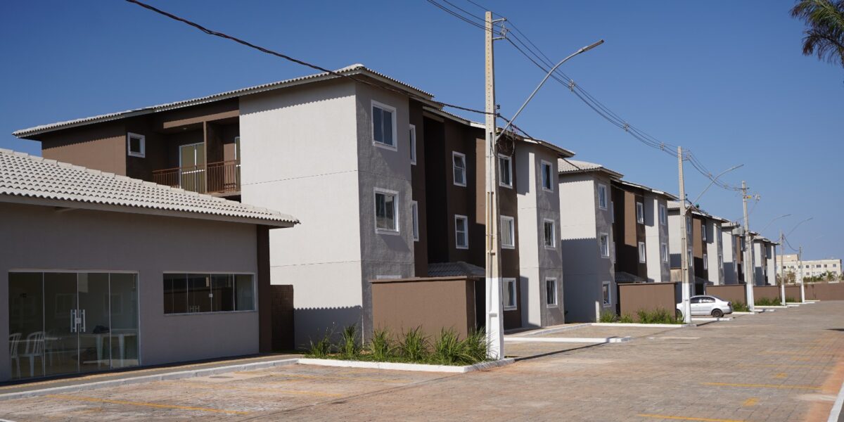 Habitação no Entorno: Governo entrega moradias em Valparaíso e realiza sorteio em Cristianópolis