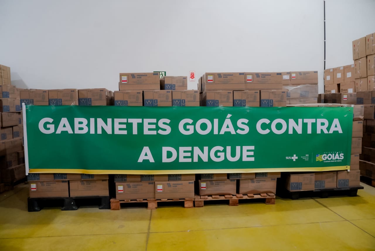 Governo de Goiás agiliza envio de medicamentos contra dengue para municípios