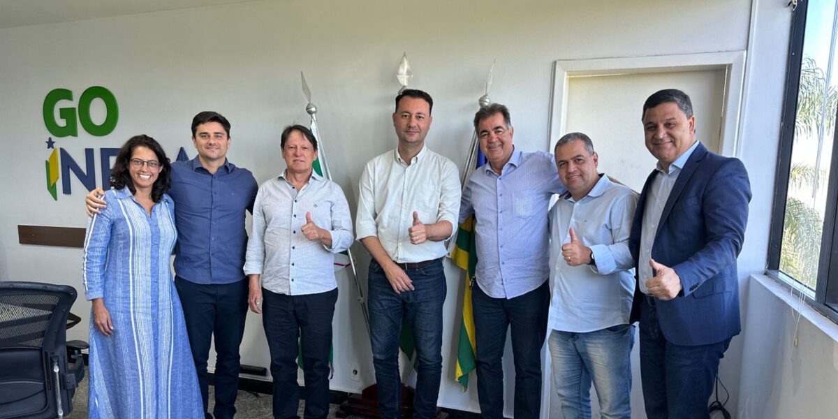 Pedido de duplicação de trecho da GO-521 é entregue à Goinfra