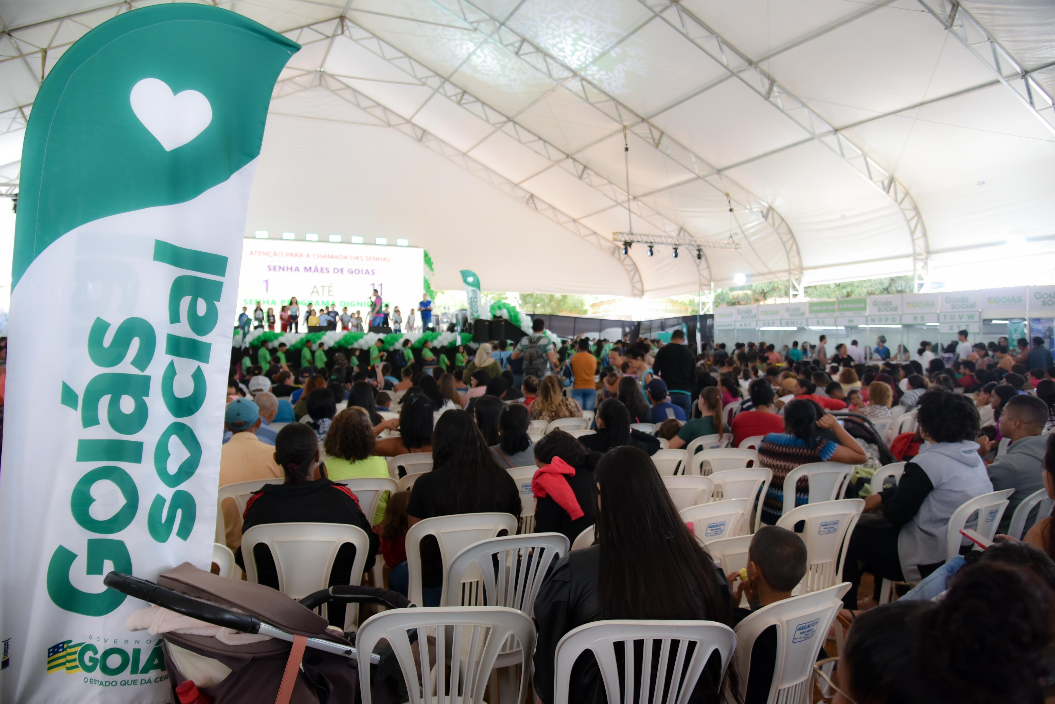 Goiás Social atende mais de cinco mil pessoas no Jardim Ingá, em Luziânia