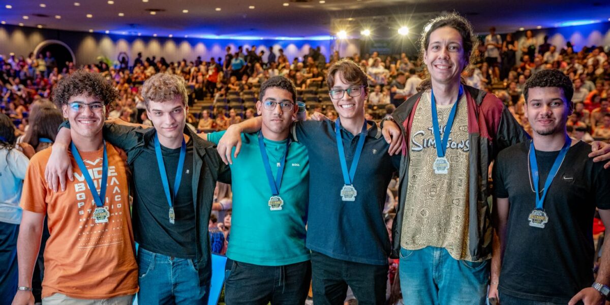 Estudantes do Entorno brilham no programa Caça-Asteroides MCTI