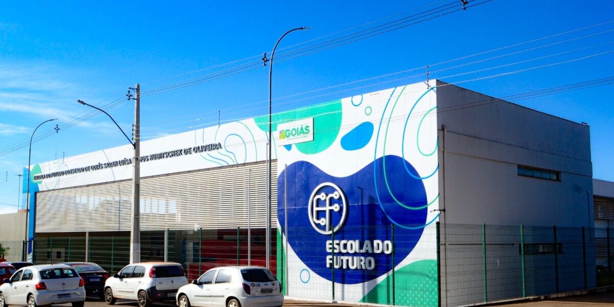 Governo de Goiás anuncia reajuste para professores das Escolas do Futuro