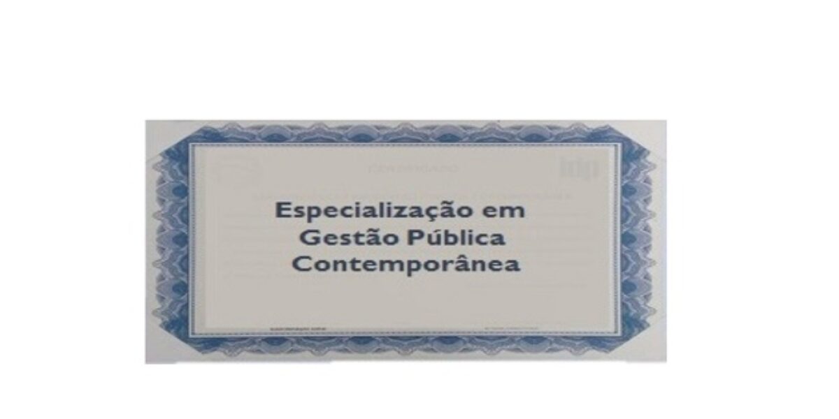 Concluintes em Gestão Pública Contemporânea recebem certificados