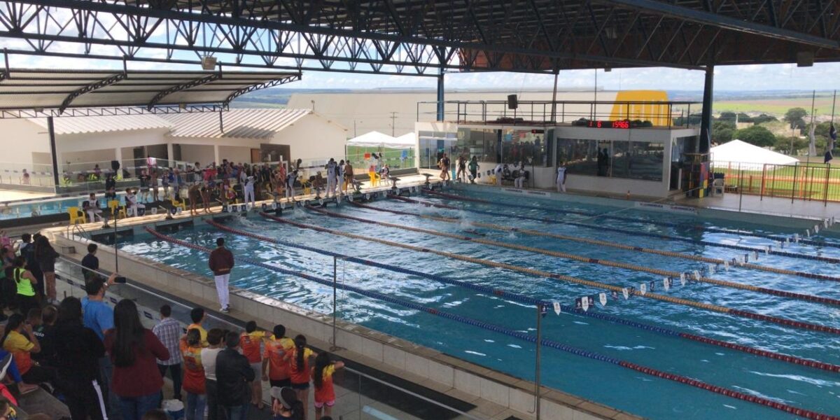 Bolsistas do programa PróAtleta conquistam 17 medalhas no Centro-Oeste Mirim-Petiz de Natação