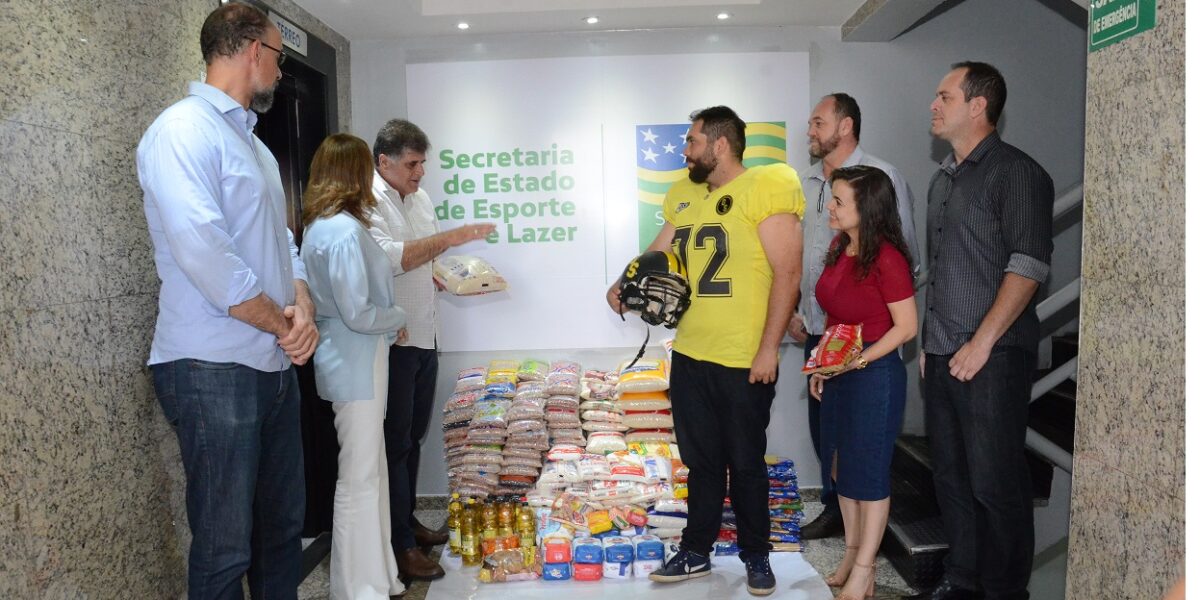 Seel doa 700 quilos de alimentos para a OVG