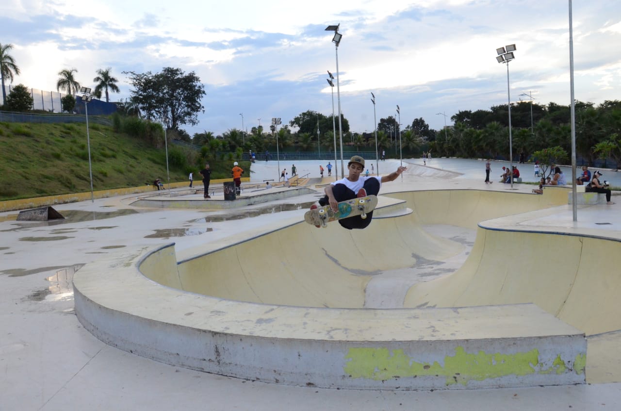 Campeonato de Skate agita Parque Marcos Veiga Jardim