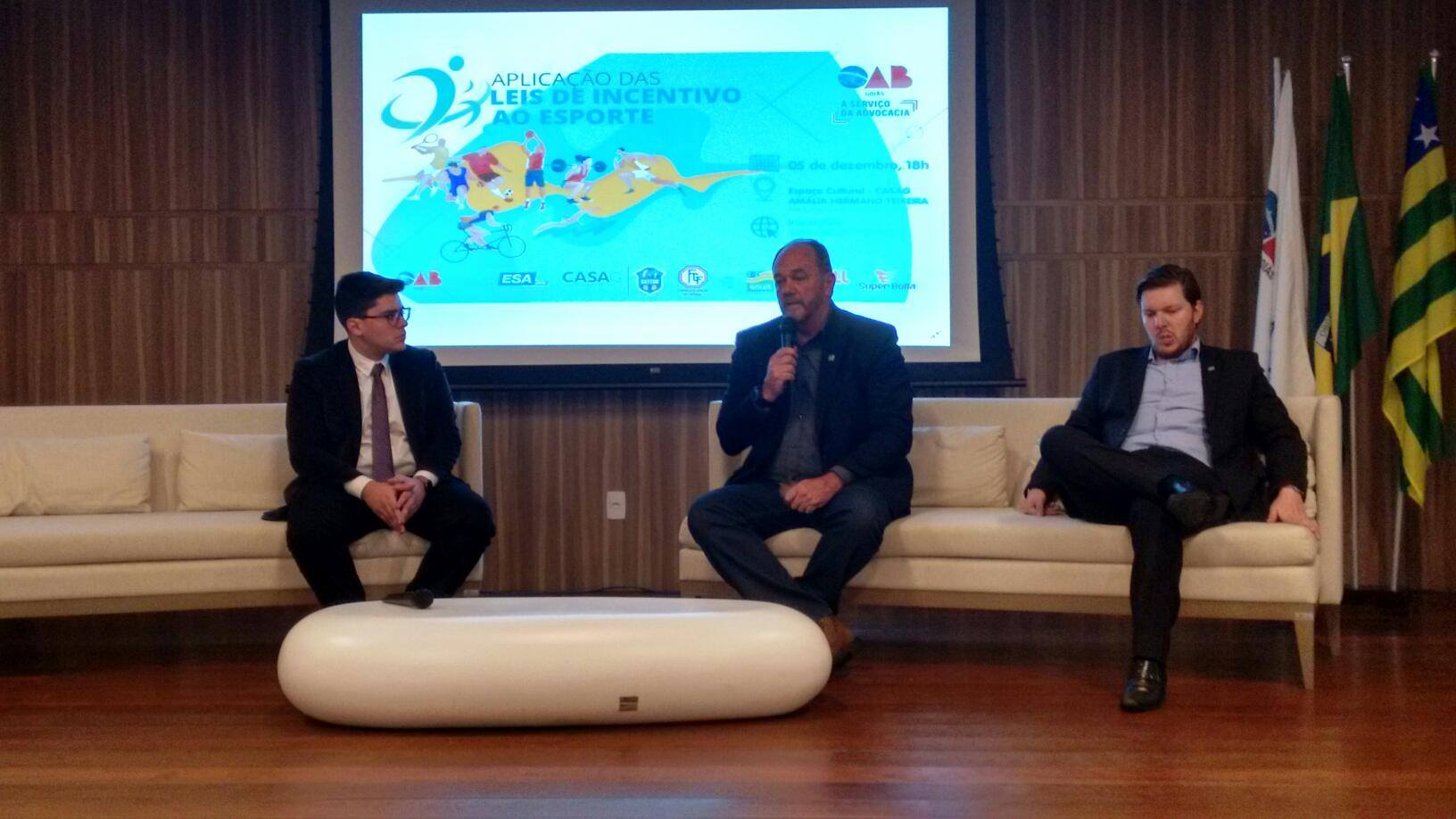 Superintendentes da Seel participam de roda de conversa sobre leis de incentivo, em evento da OAB Goiás