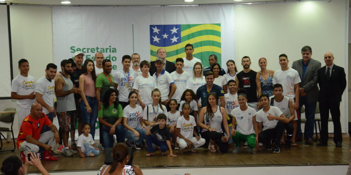 Com presença de atletas e dirigentes, Pró-Atleta é lançado no Centro de Excelência do Esporte