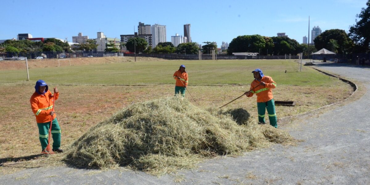 Seguindo cronograma, Praça de Esportes do Setor Pedro Ludovico recebe serviços de manutenção