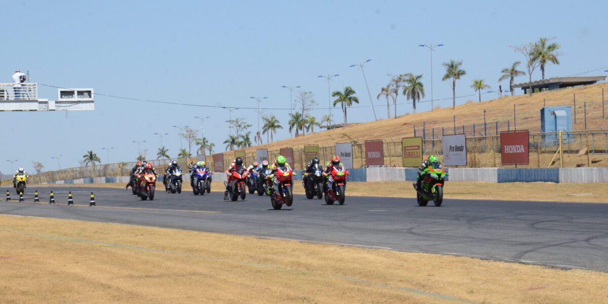 Autódromo de Goiânia fecha temporada 2020 com última etapa da Superbike Brasil