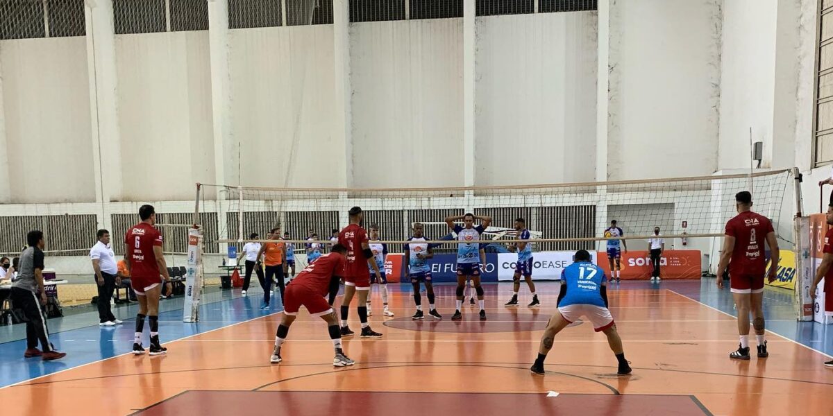 Vila Nova e Anápolis Vôlei iniciam duelo goiano pelos playoffs da Superliga B, no Centro de Excelência do Esporte