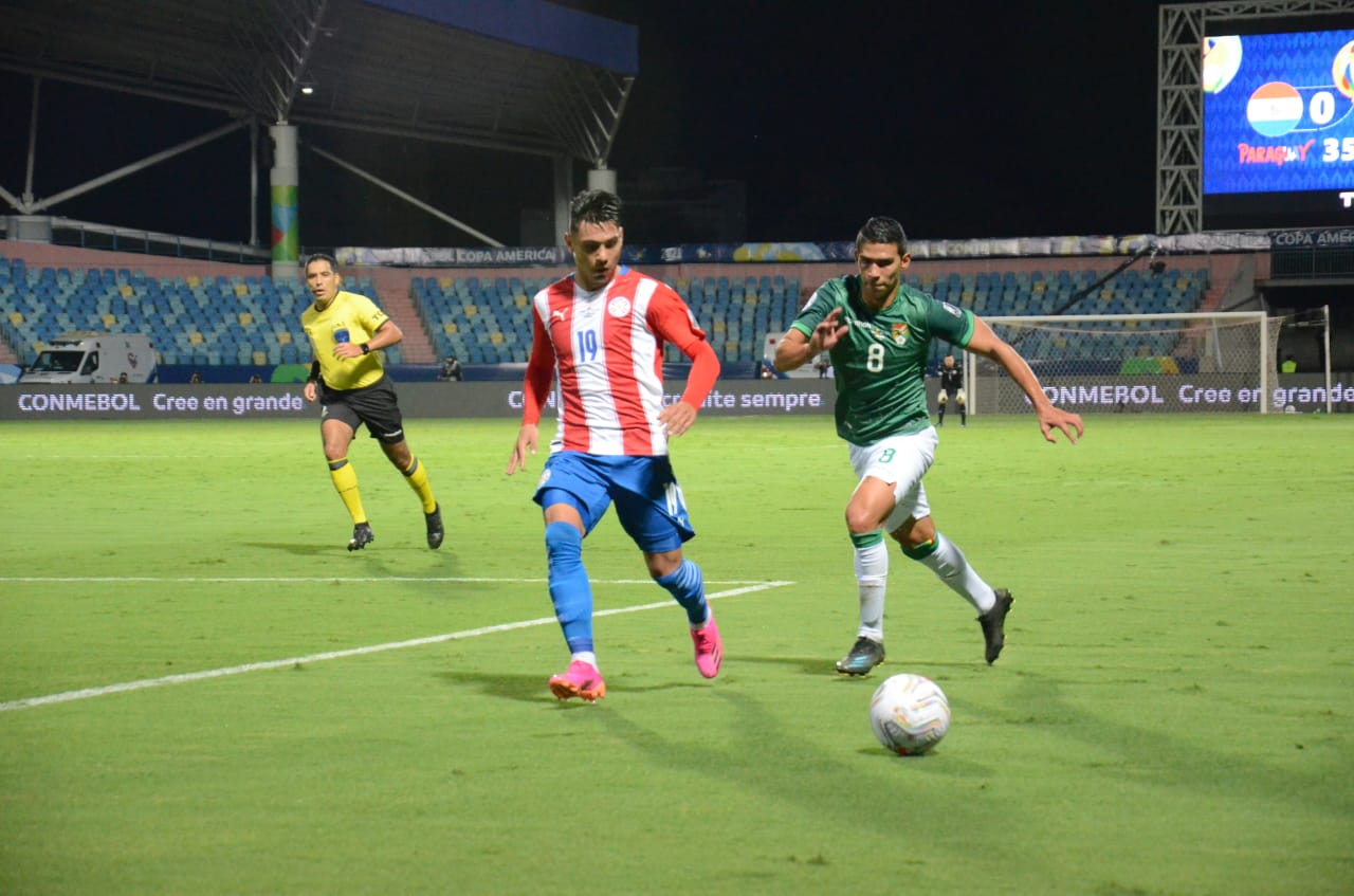 Paraguai vence a Bolívia em primeiro jogo do Estádio Olímpico Pedro Ludovico Teixeira na Copa América