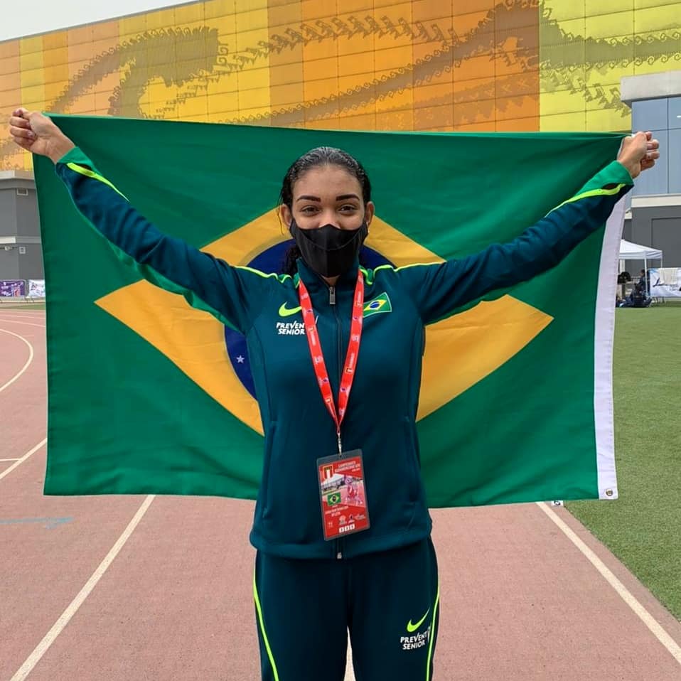 Atleta apoiada pelo Governo de Goiás conquista lugar no pódio em Sul-Americano de atletismo, no Peru