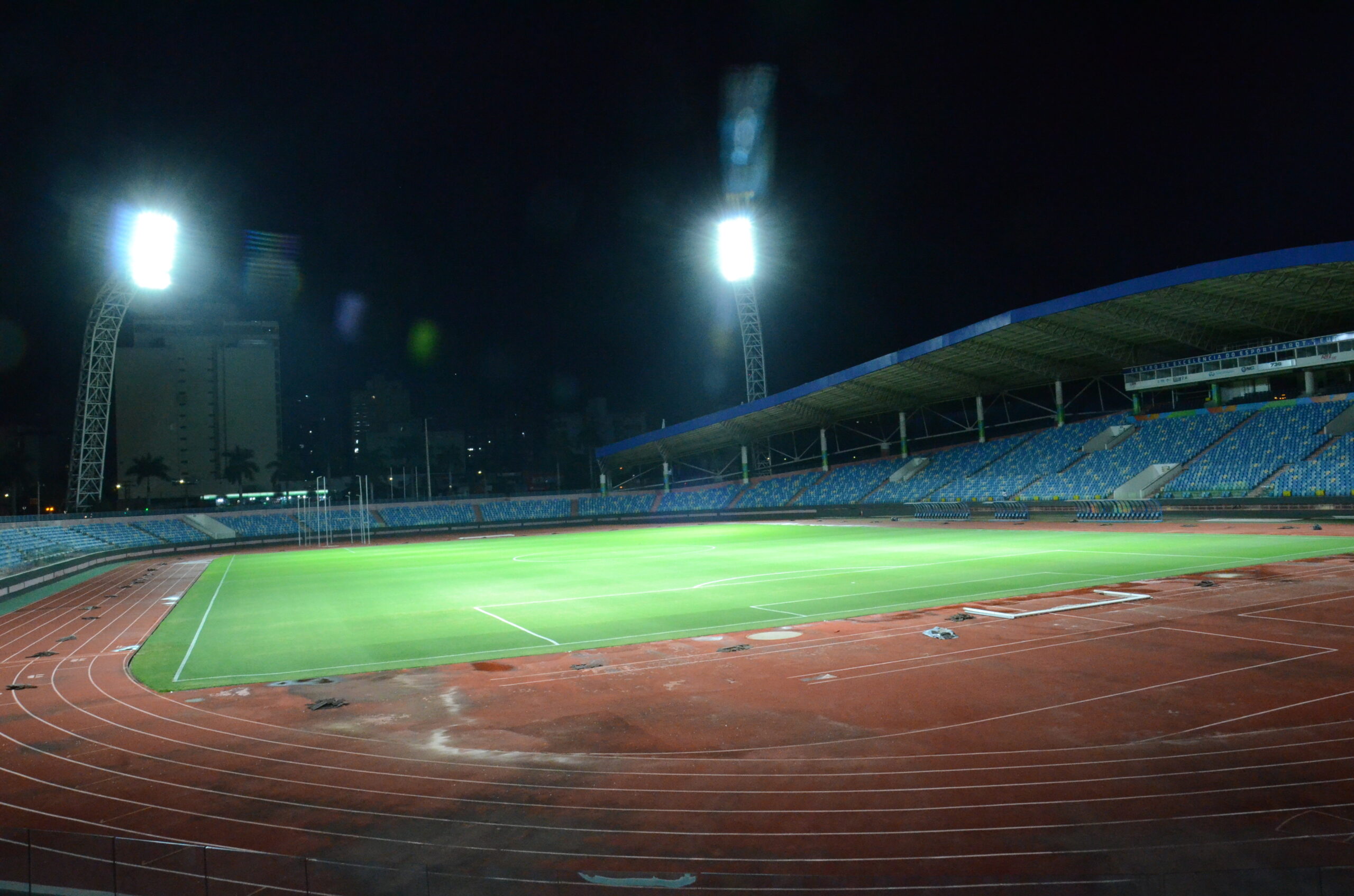 Com público liberado e protocolos sanitários, estádio Olímpico recebe duelo entre Goiânia e Goiatuba