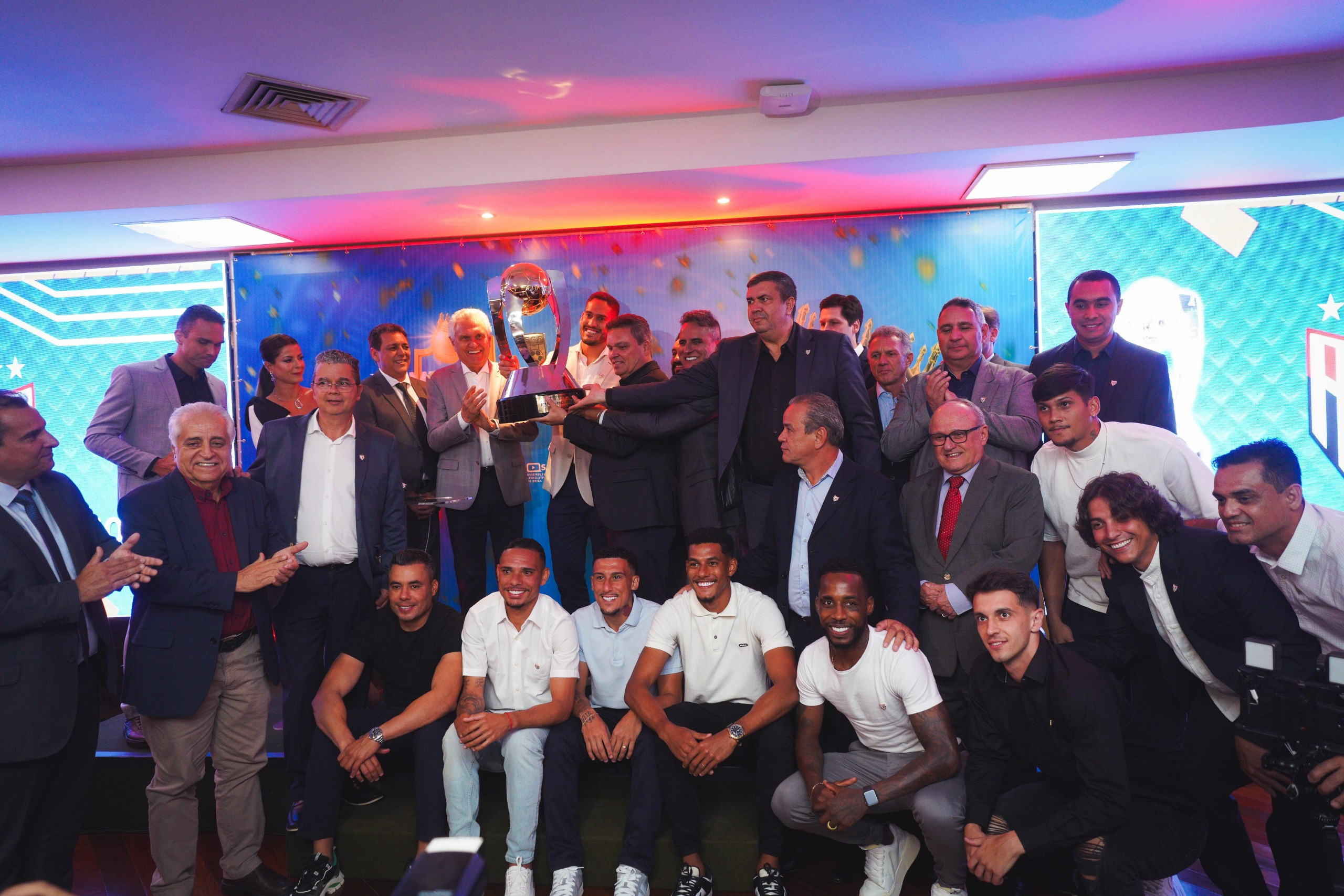 Palácio das Esmeraldas recebe premiação dos Melhores do Campeonato Goiano 2024