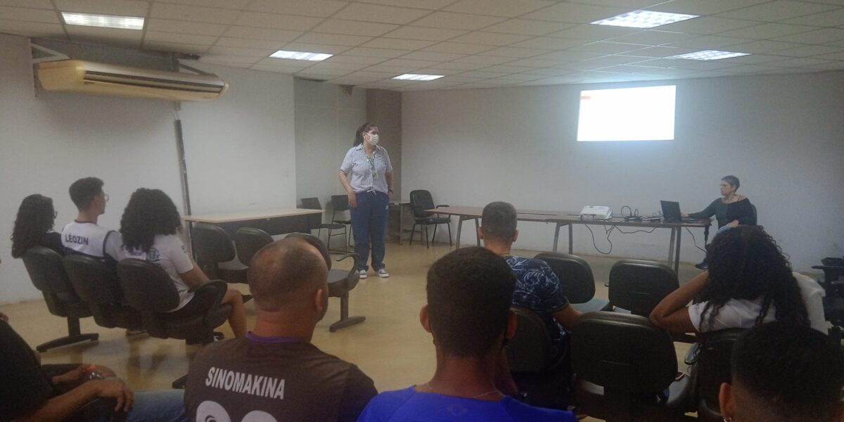 Secretaria de Estado de Esporte e Lazer realiza apresentação técnica para estudantes de Educação Física da UFG