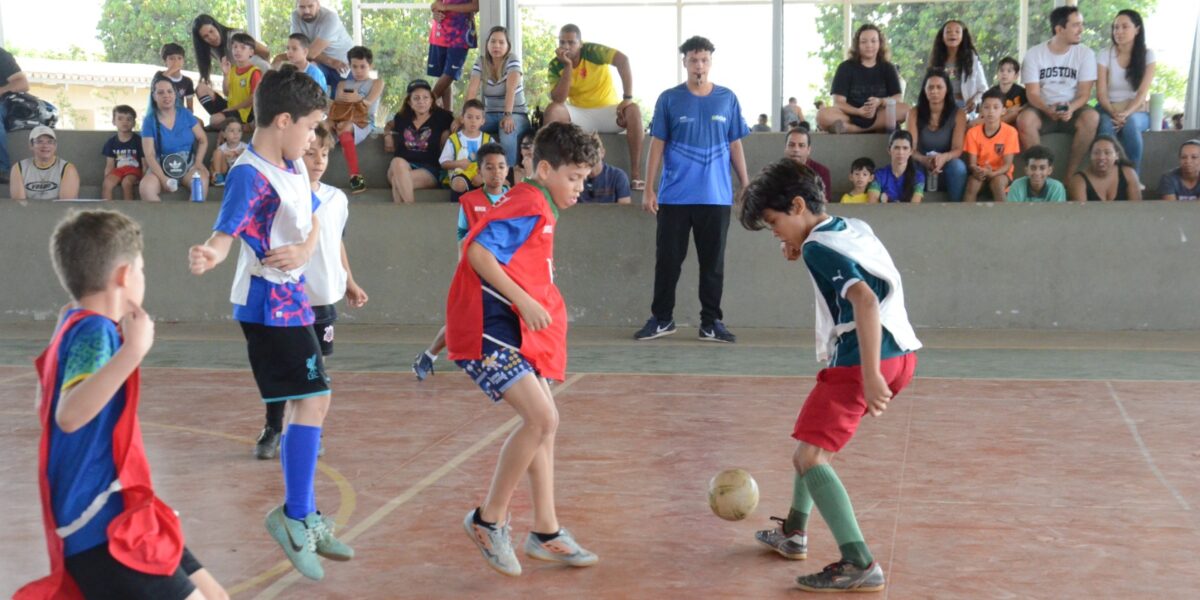 Festival de Iniciação Esportiva reúne 150 alunos na Praça de Esportes do Setor Pedro Ludovico