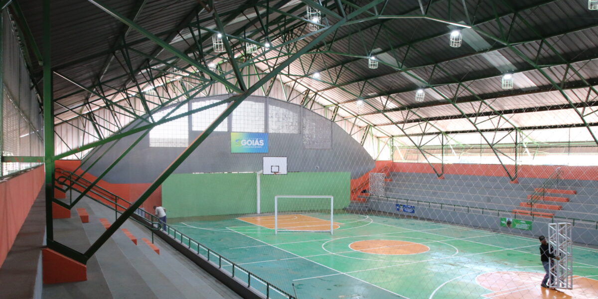 Governo de Goiás inaugura reforma do Ginásio de Esportes do Jardim Guanabara