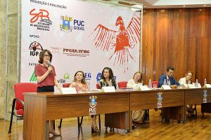 Zaira Turchi durante abertura do Congresso da SAB.