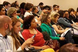 Participantes durante debate sobre o tema ‘O Futuro das Sociedades Científicas como Editoras’.