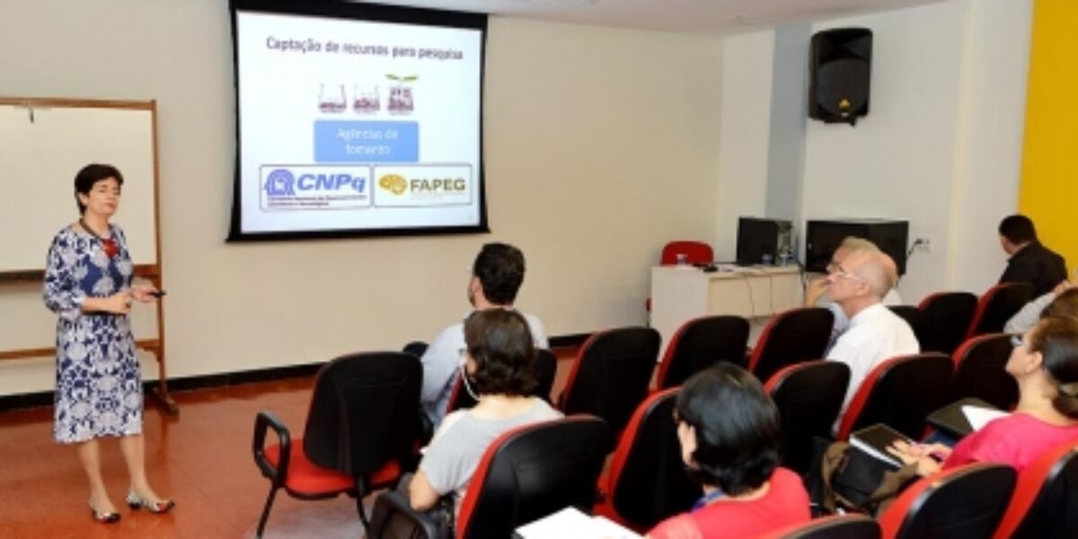 Programas de inovação e pesquisa são apresentados para doutores da PUC Goiás