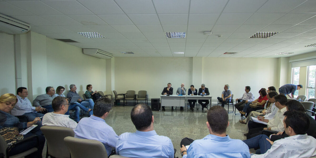 Reitores debatem a educação superior pública em Goiás