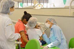 tratamento odontológico criança ansiosa