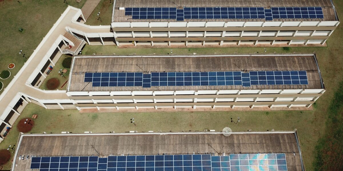 Sistema de geração de energia solar fotovoltaica entra em funcionamento no Câmpus Itumbiara