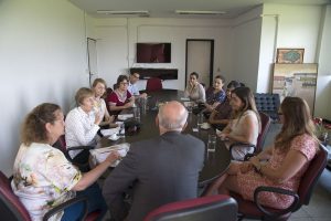 UFG recebe representantes de universidade do Reino Unido