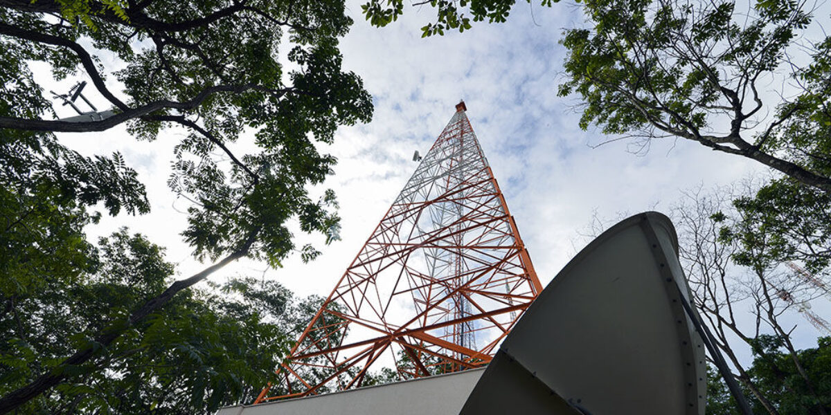 UFG inaugura sistema de transmissão digital