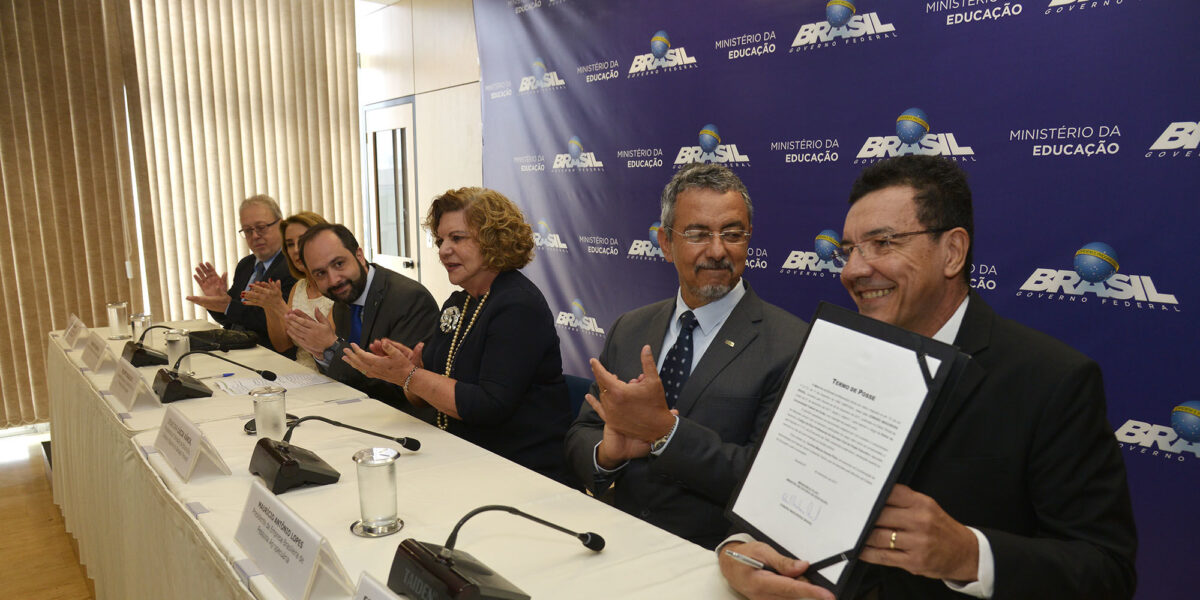 Presidente da Fapeg participa da solenidade de posse do reitor da UFG, em Brasília