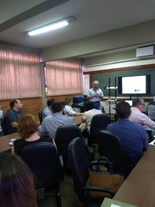 Roberto Pacheco em oficina