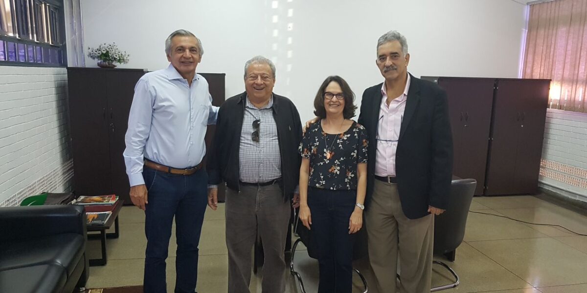 Ex-ministro da Agricultura visita Fapeg