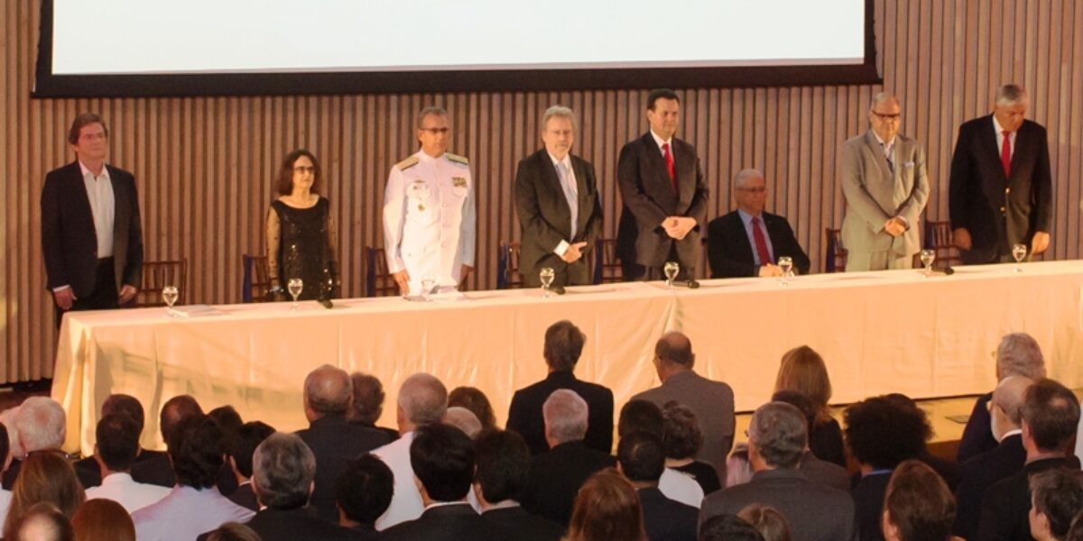 Presidente da Fapeg participa de entrega do Prêmio Almirante Álvaro Alberto e Cerimônia de Posse dos novos membros da ABC