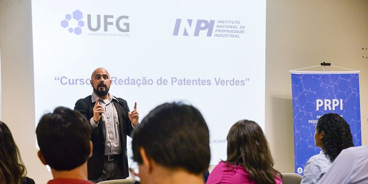 PRPI da UFG realiza curso de redação de Patentes Verdes