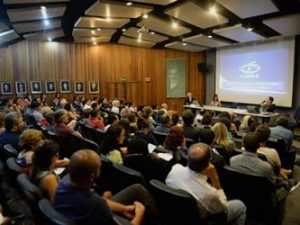 Palestra do presidente da Capes na Fiocruz