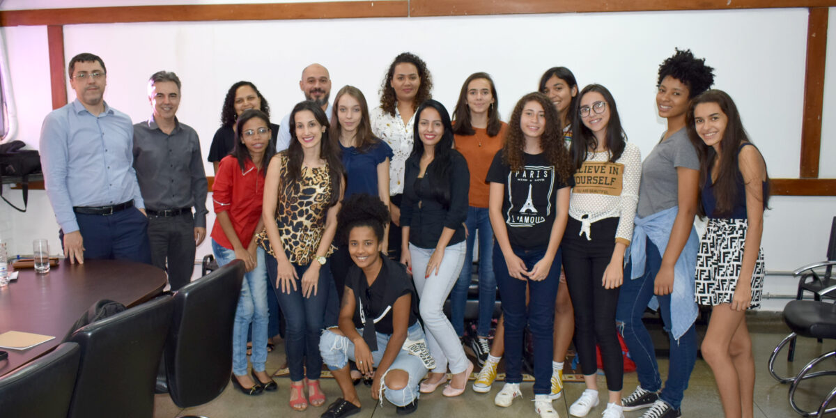 Projeto Meninas Cientistas é apresentado à Presidência da Fapeg