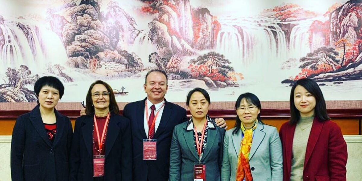 UFG participa de conferência internacional do Instituto Confúcio na China