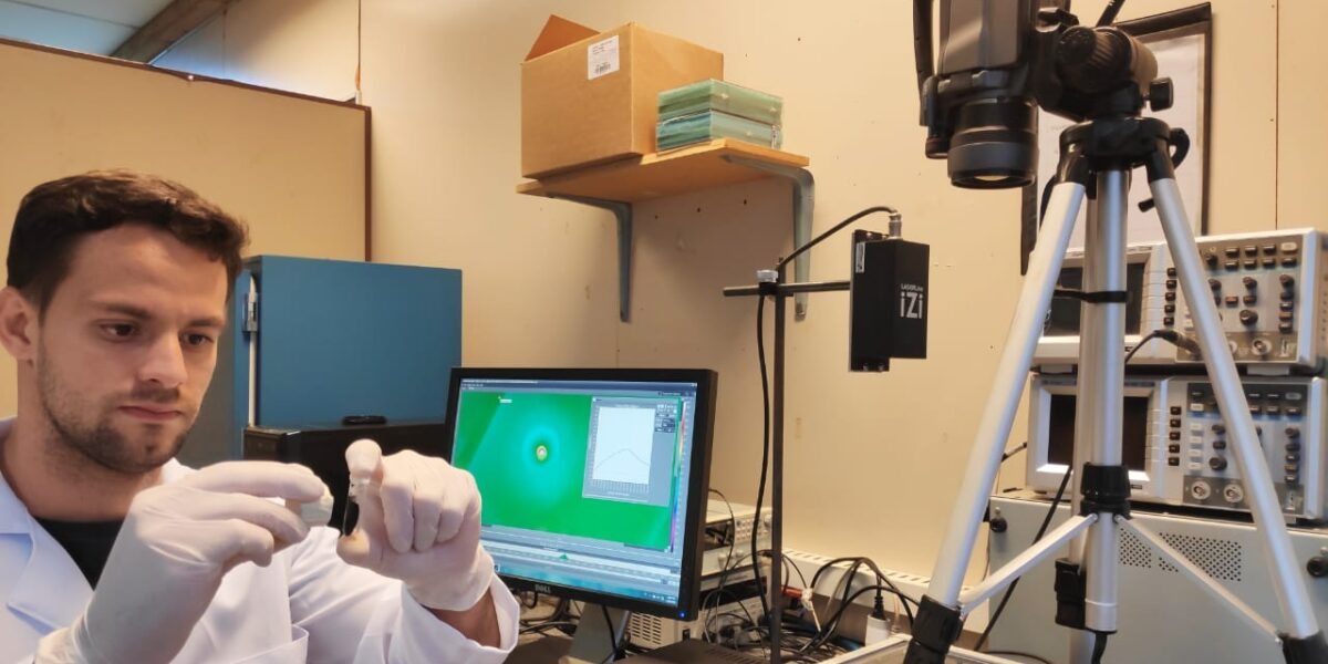 Pesquisadores sintetizam nanopartícula magnética multifuncional que trata câncer com calor e tem potencial de proteção como vacina