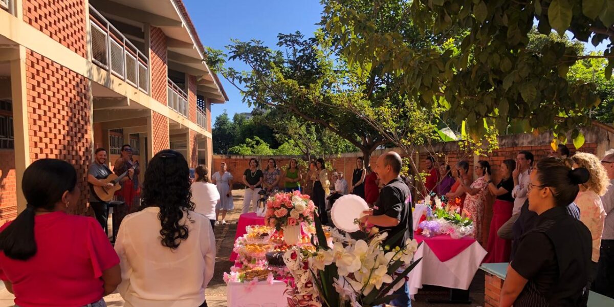 Servidoras da Fapeg recebem homenagens pelo Dia das Mães